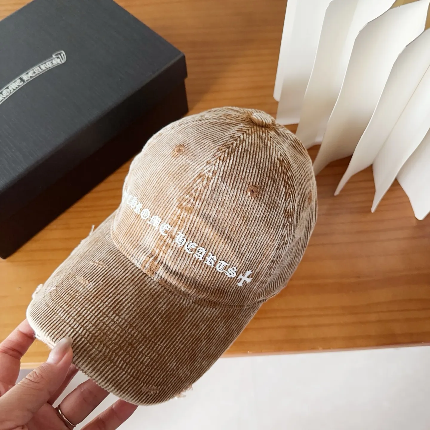 💰56 Chrome Hearts 💓Early autumn Korean style fashion retro distressed hole hat wear design versatile baseball cap peaked cap